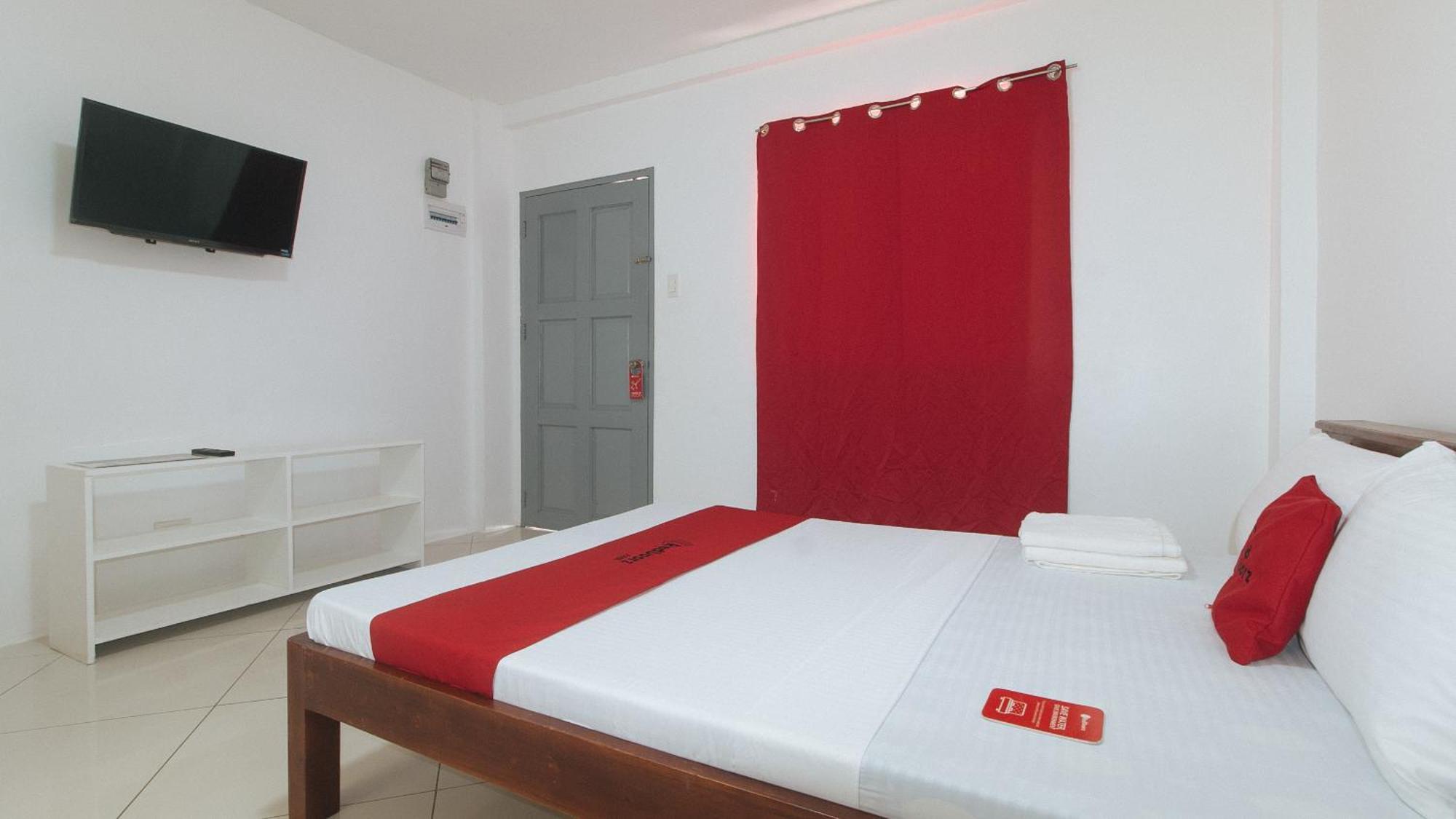 Reddoorz At Fat J Apartelle Mactan Cebu Екстериор снимка