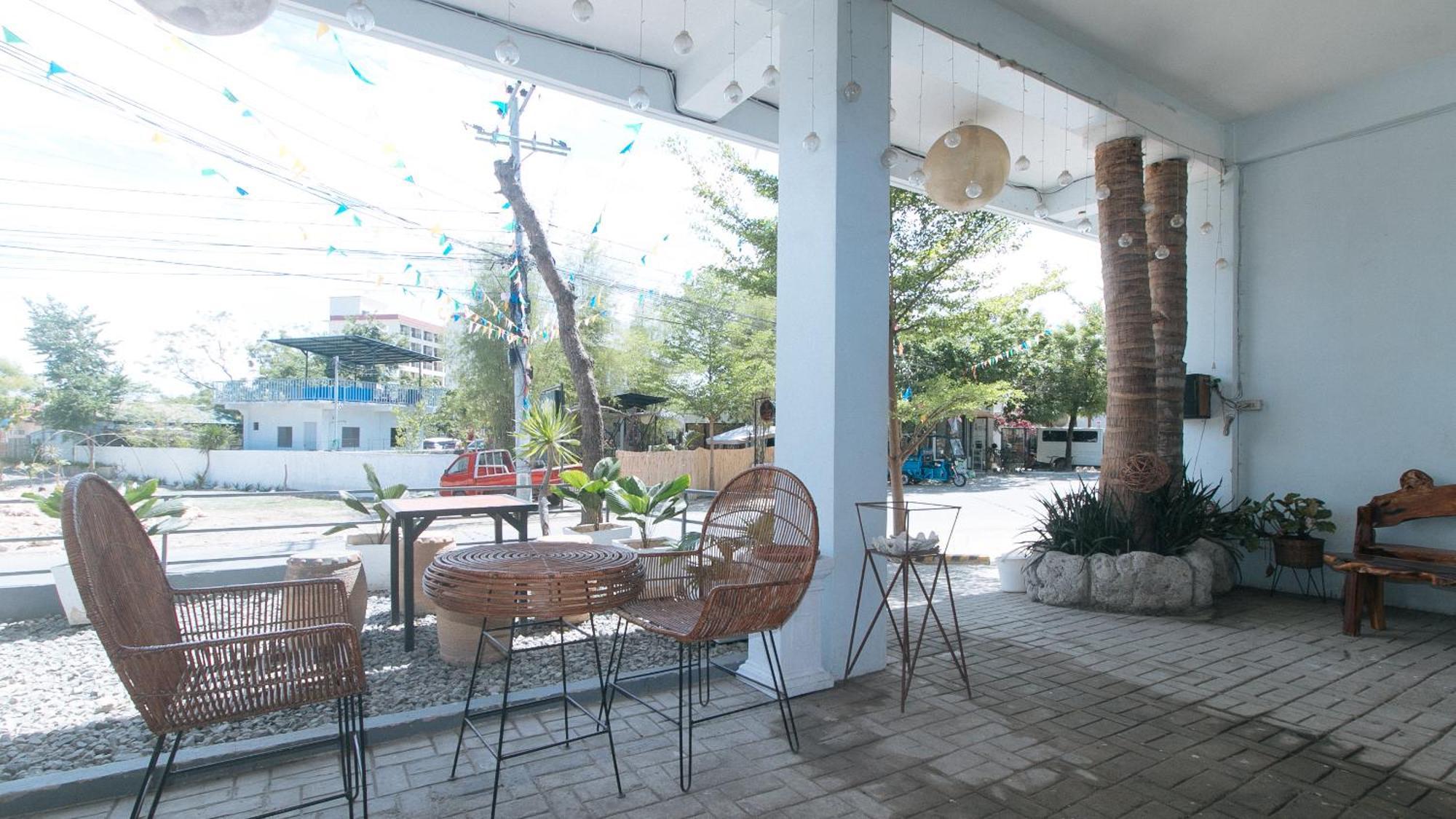 Reddoorz At Fat J Apartelle Mactan Cebu Екстериор снимка