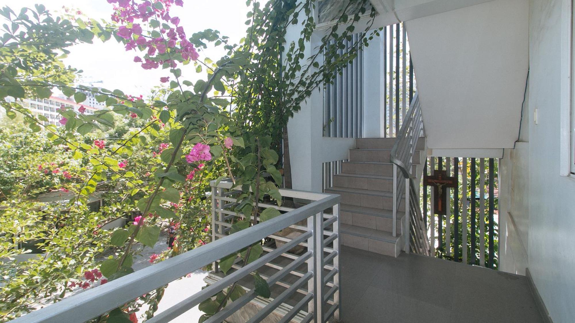 Reddoorz At Fat J Apartelle Mactan Cebu Екстериор снимка