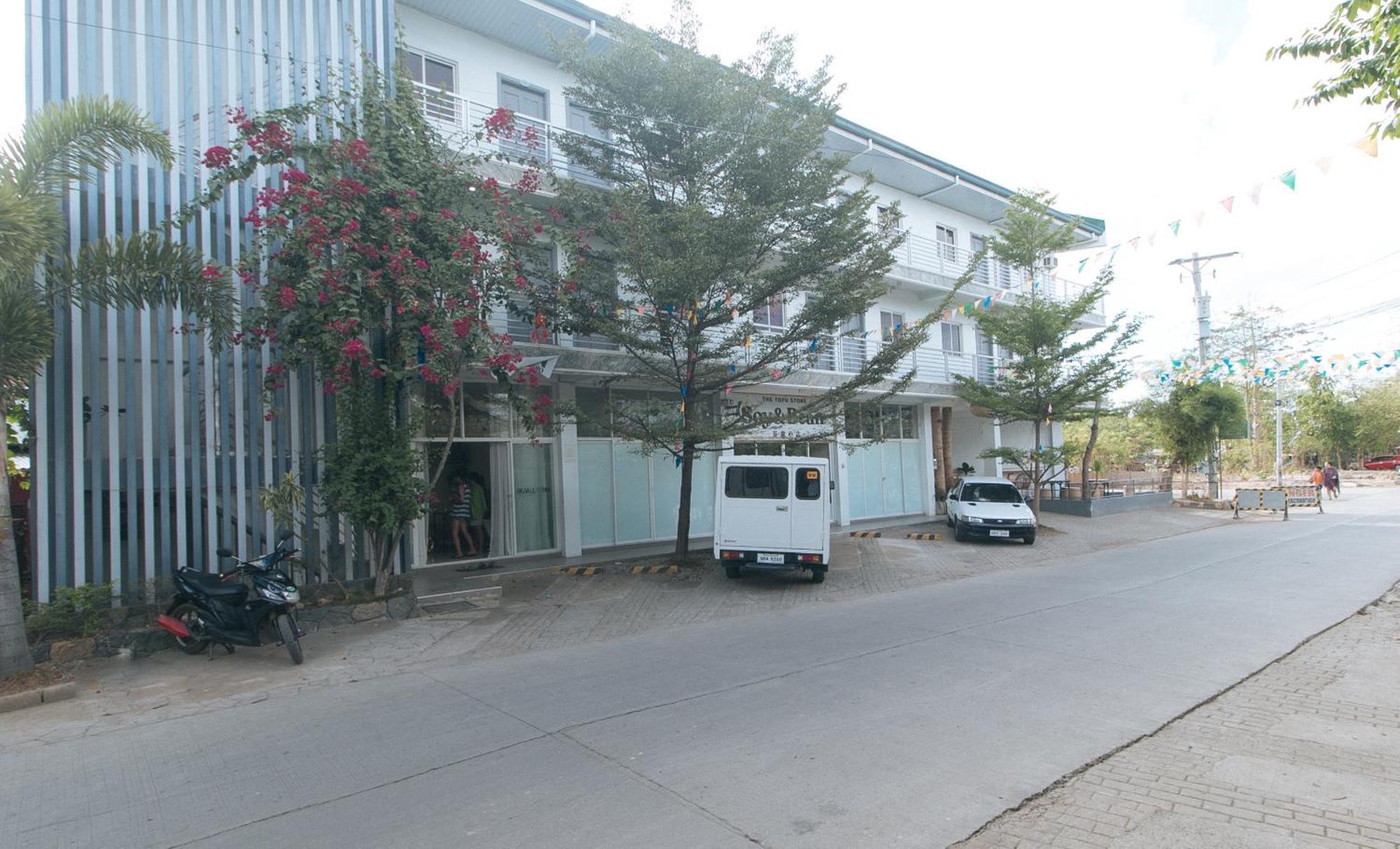 Reddoorz At Fat J Apartelle Mactan Cebu Екстериор снимка